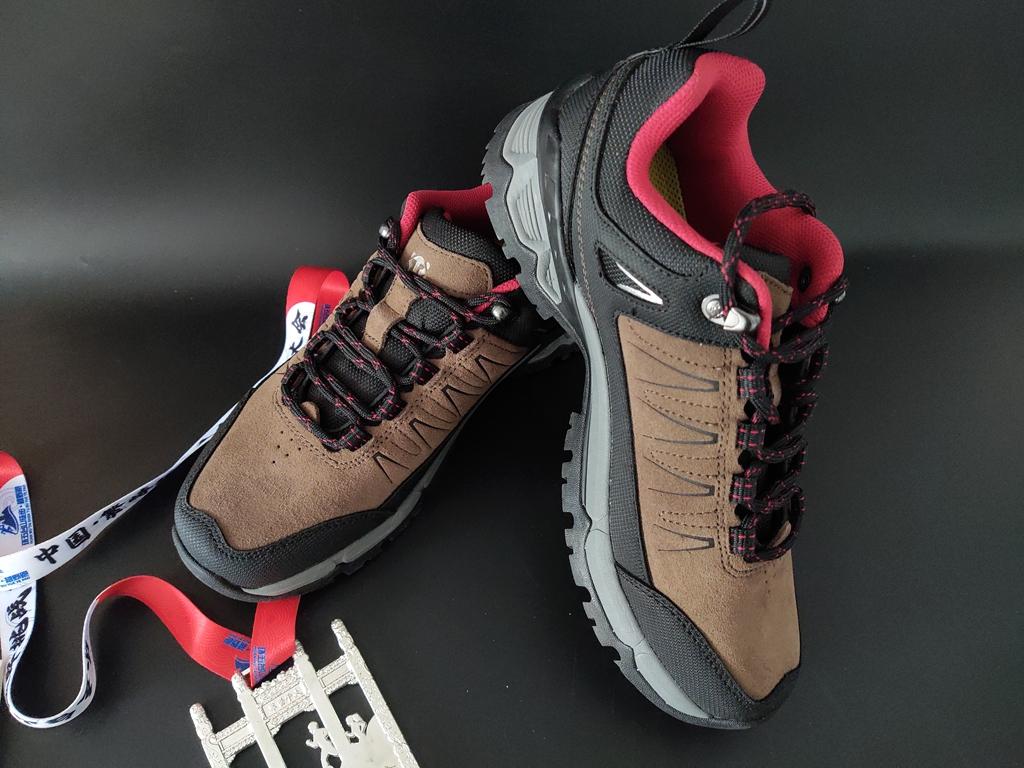 图途绿巨人鞋,轻便且防水的5款大牌男士登山鞋