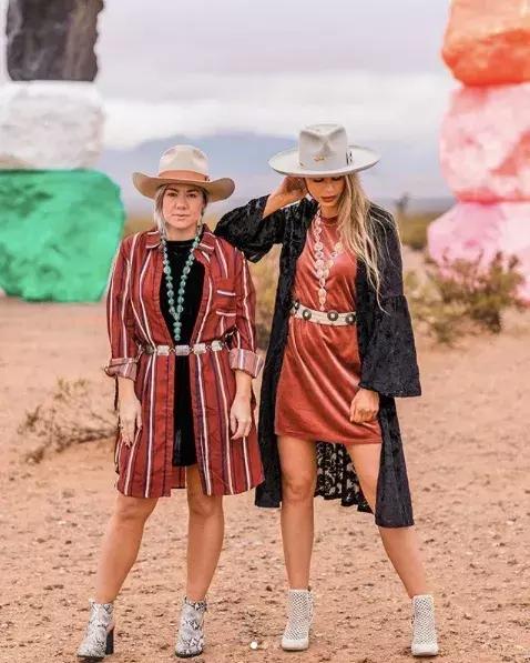 到这个大街小巷都能拍出ins风网红照的地方，过不一样的异域春节