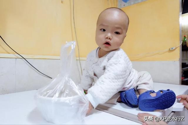 富士xa3微单怎么装取景器,富士微单三连拍