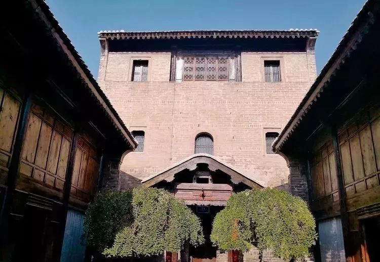 漫随天外云卷云舒免费,漫随天外云卷云舒抖音