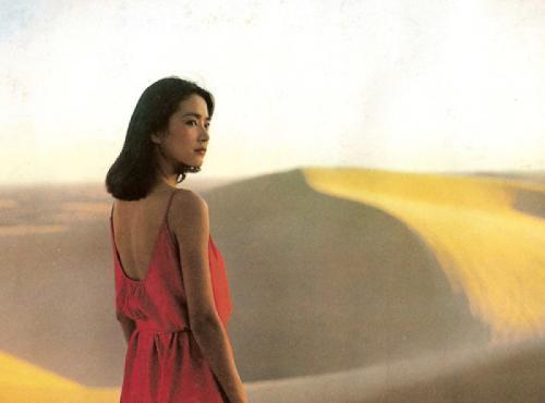 脸上有三条线的女生,女人脸上有美人线