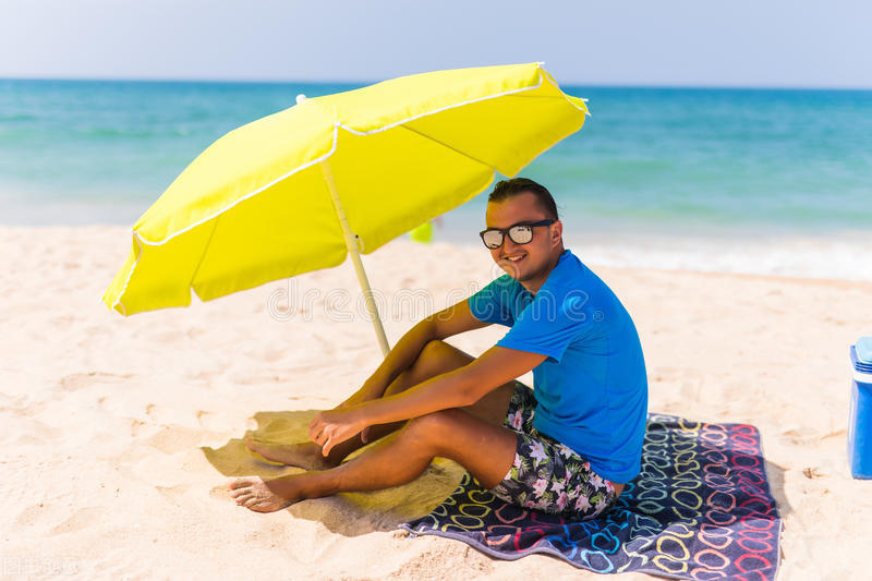 中国近视防控怎么看近视数据,近视防控方案预防近视度数增长