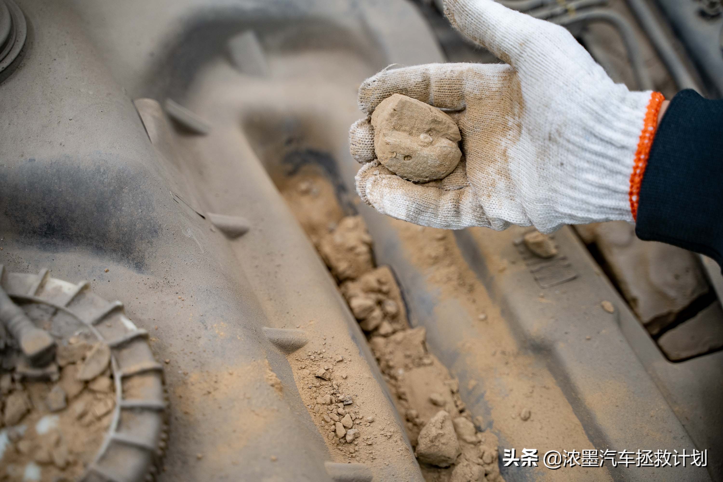 丰田霸道酷路泽带你翻山越岭,丰田兰德酷路泽低速4驱越野模式