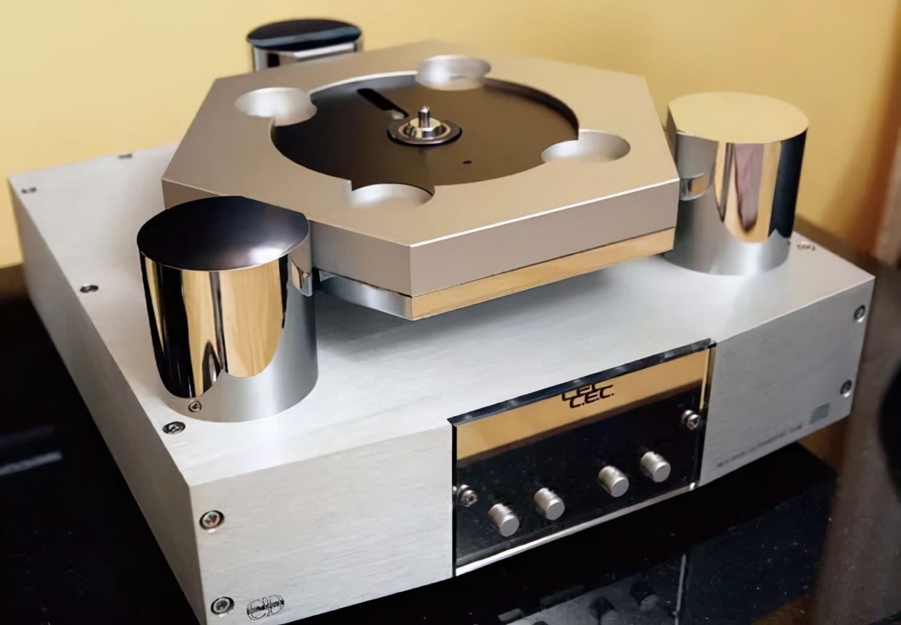 回归日本生产——创意无限的CEC皮带驱动CD机