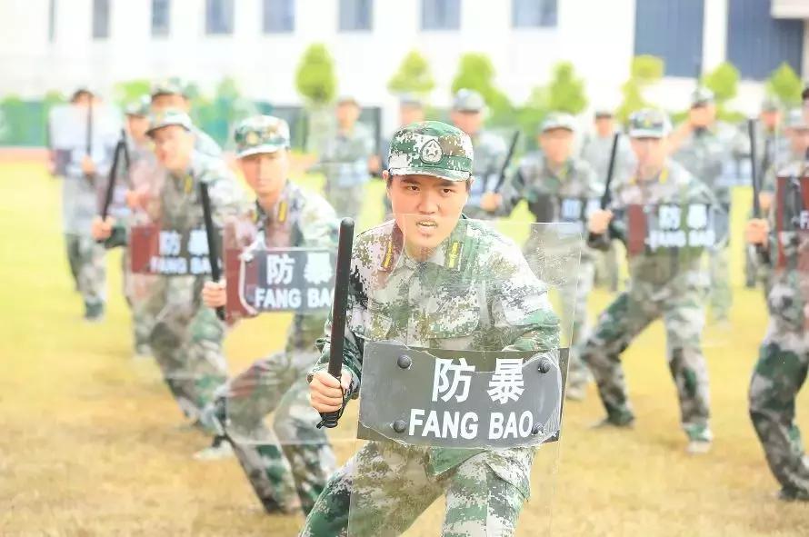 真人版穿越火线军训,有真人cs军训的大学