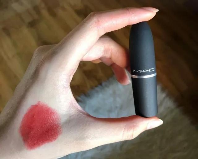 香奈儿口红显白必买色号玫红色,香奈儿口红颜色推荐黄黑皮