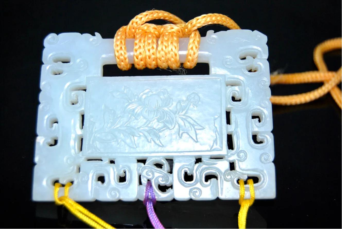 明清卷云纹和田玉如何佩戴,宋代翡翠和田玉有哪些