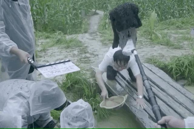 影帝范伟简历,范伟影帝最新视频