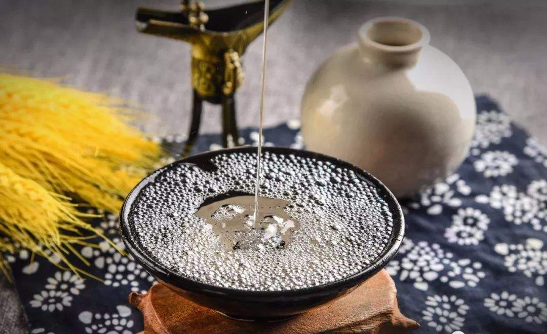 白酒的独特性是怎样炼成的,白酒是怎么搞才好喝的