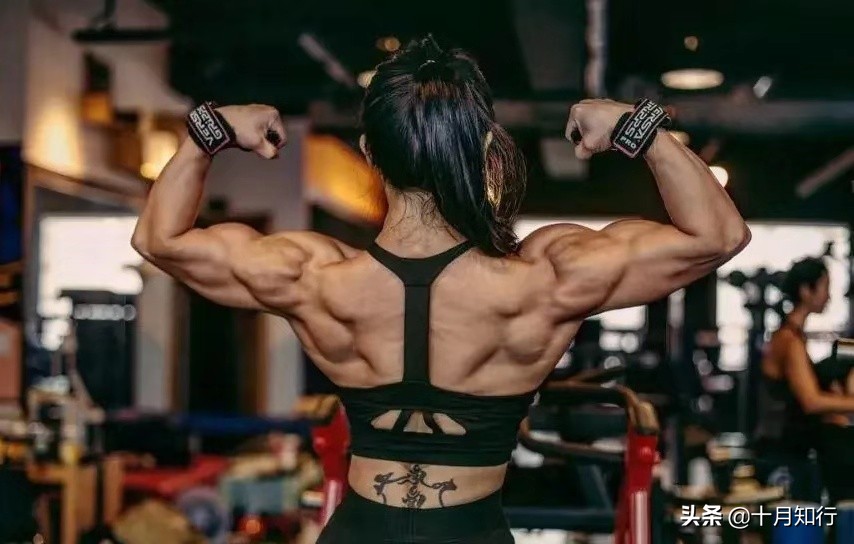 六个瘦背方法塑造迷人美背,女生练背让胸部挺拔