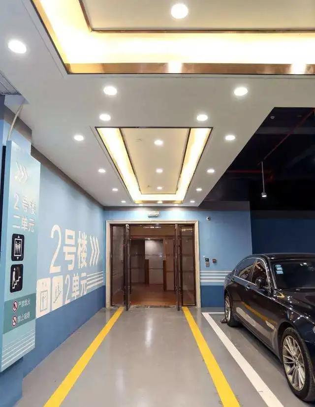 如何选择车位才是最好的,两车位两边柱子选车位技巧