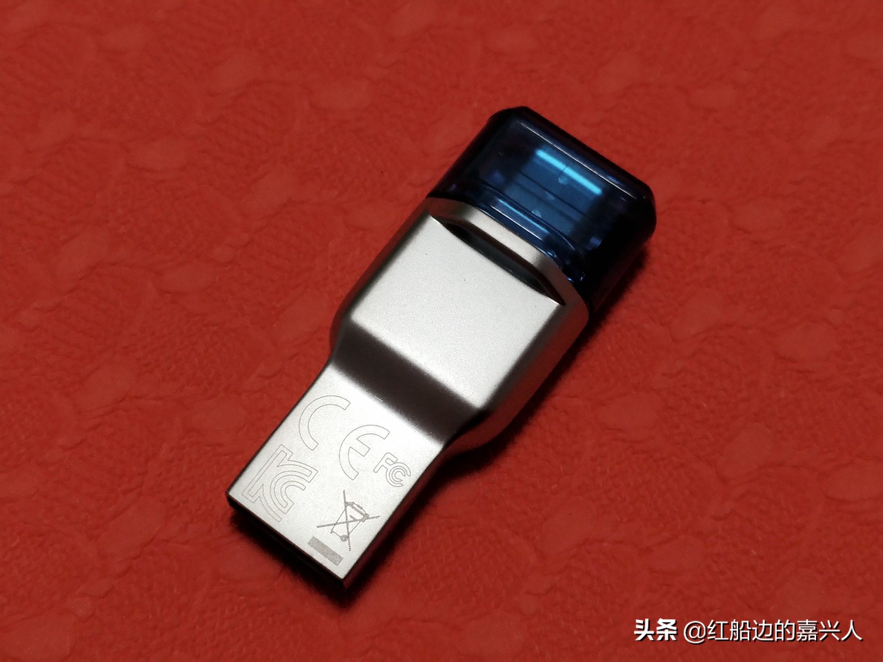 手机电脑平板都能用，金士顿USB3.1双接口读卡器简测分享！