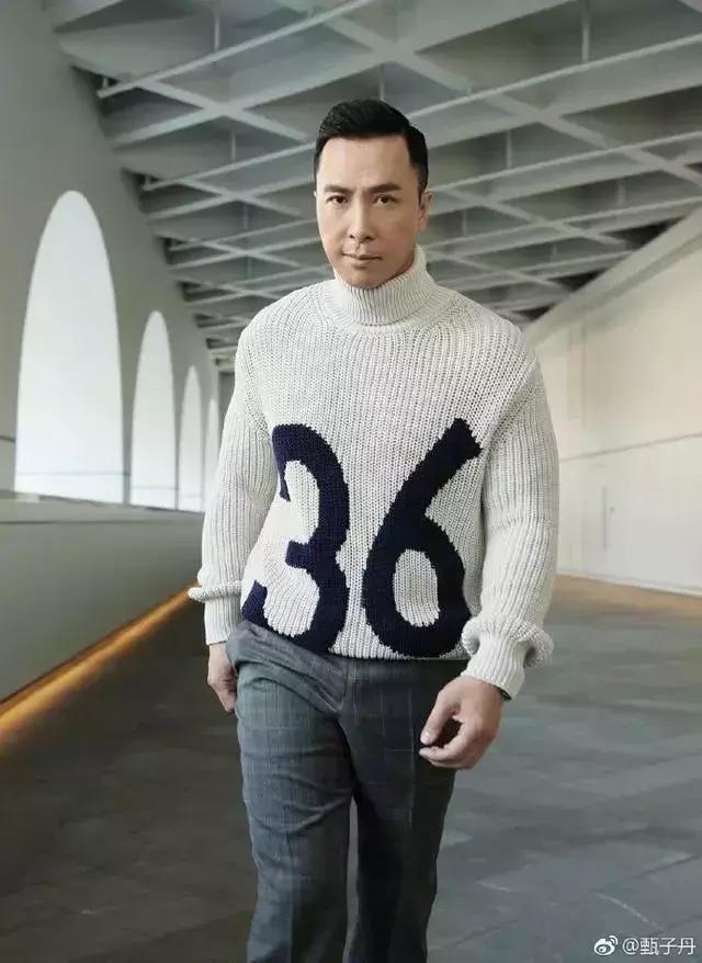 李连杰衰老像80岁老人,李连杰八十岁老态