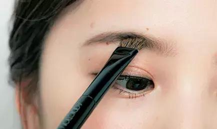 怎么把天生浓眉变淡眉,天生浓眉代表什么