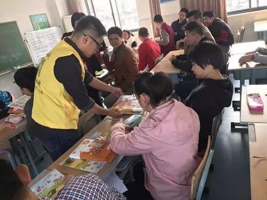 公益活动爱心前行,2021年爱心公益行