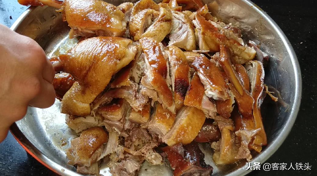 鸭配什么料最好吃,老鸭放什么料煲好