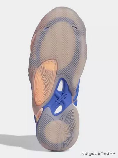 yeezy篮球鞋两种版本有什么不一样,yeezy篮球鞋实战款