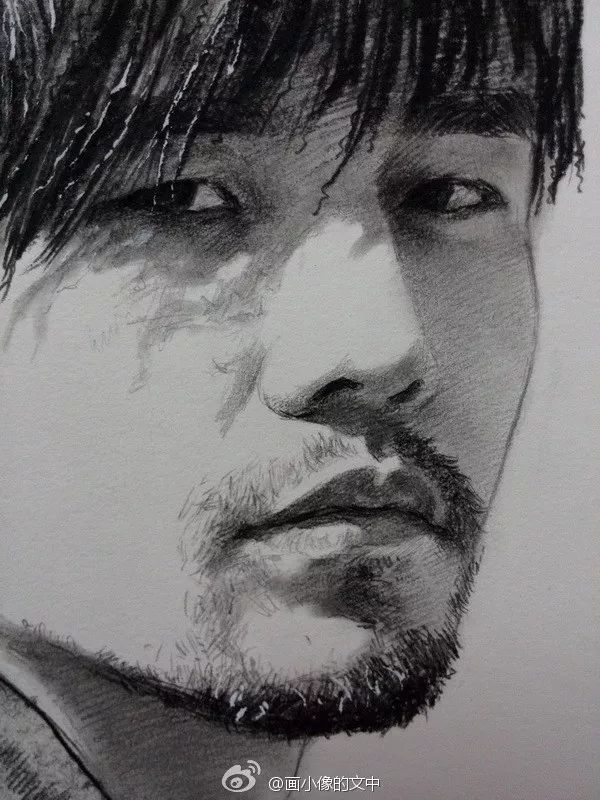 比起打印画，美院毕业的他，笔下这种彩铅水彩画才好看哭了~