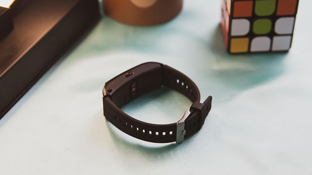 华为手环b5好吗,华为手环b5优点