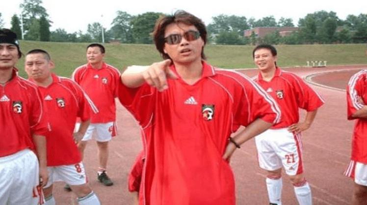 曾诚拿过几次中超最佳门将,广州恒大门将曾诚巅峰