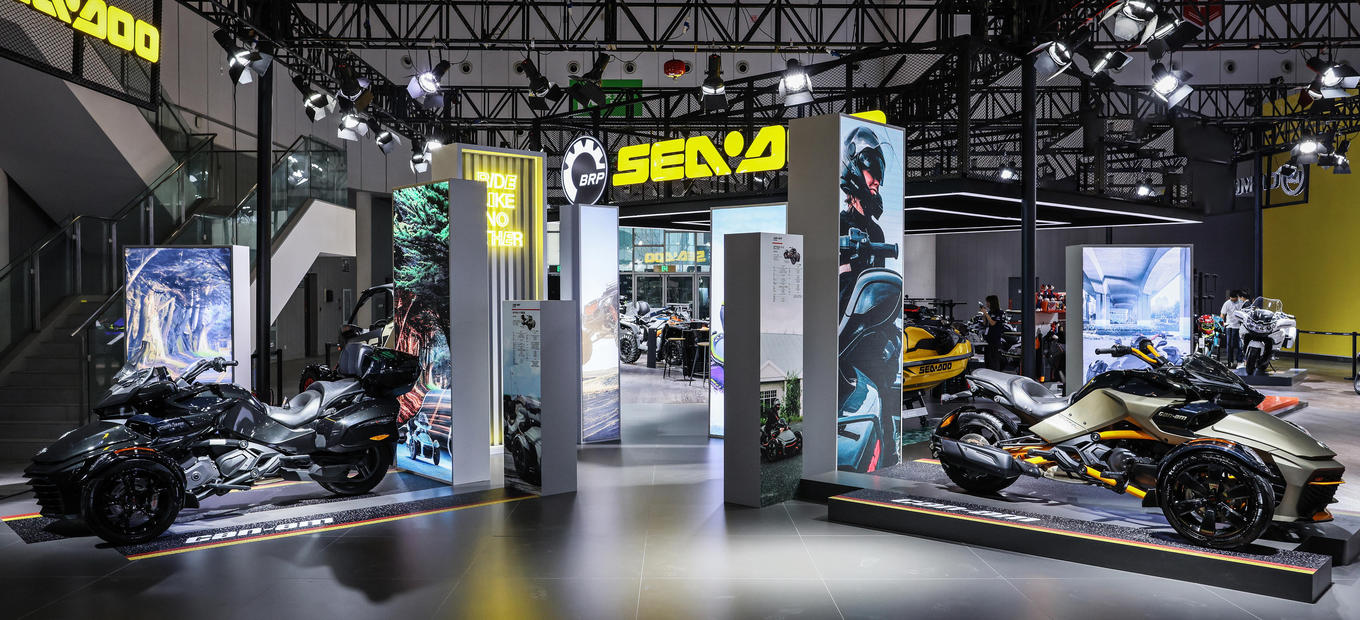 庞巴迪最新款倒三轮摩托车,brp庞巴迪三轮摩托车价格