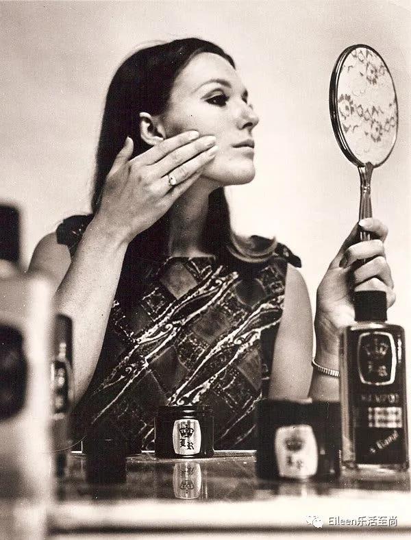 前夫爱继女，单身养出三超壕，31岁离婚后开启美魔女传奇