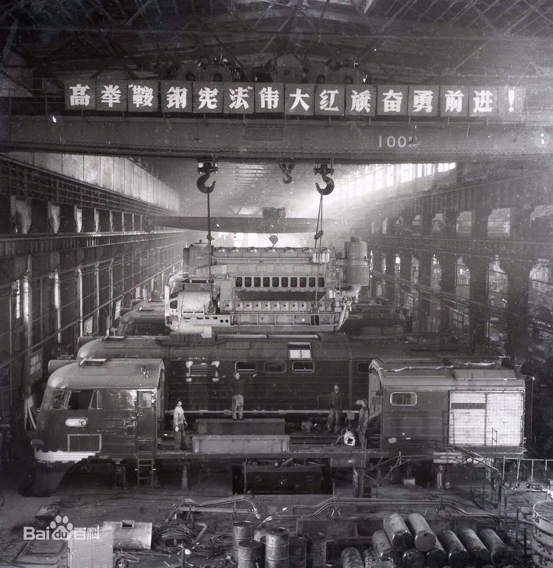 东风4型内燃机车进化史,中国东风内燃机车历史