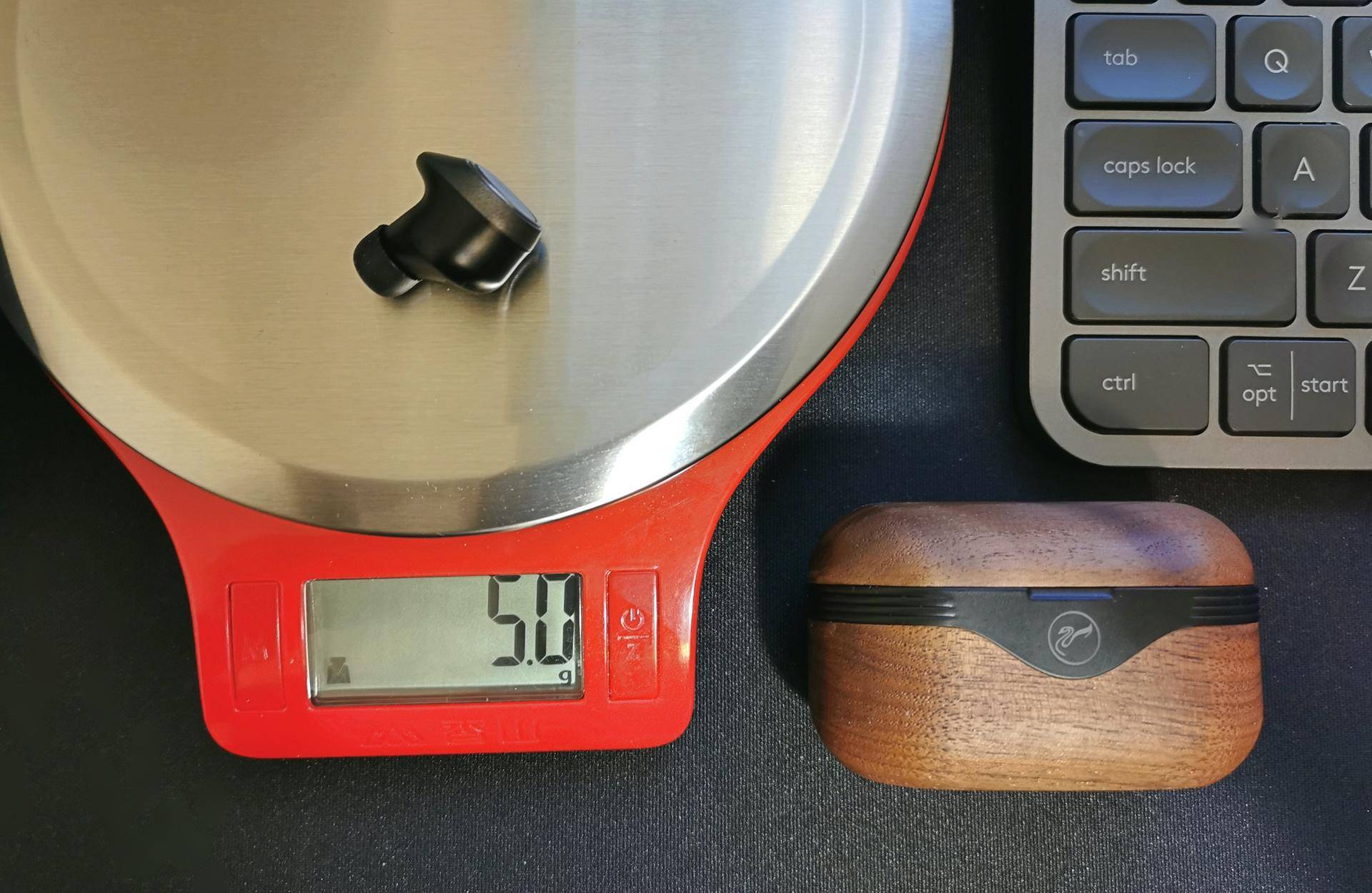 耳机可插卡真无线,惠威aw76真无线耳机怎么样