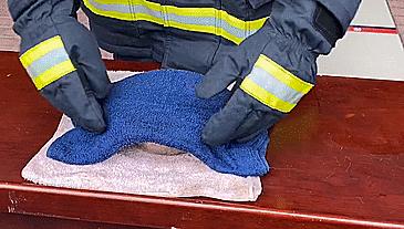 火焰的正确熄灭方法,酒精点燃的火如何扑灭