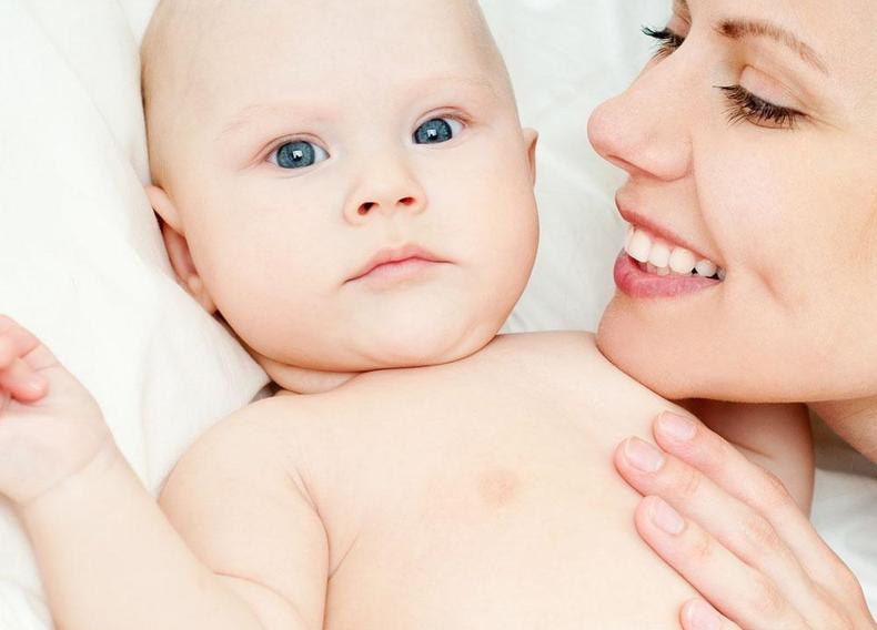 宝宝长奶癣妈妈该注意什么,宝宝长奶癣用什么药