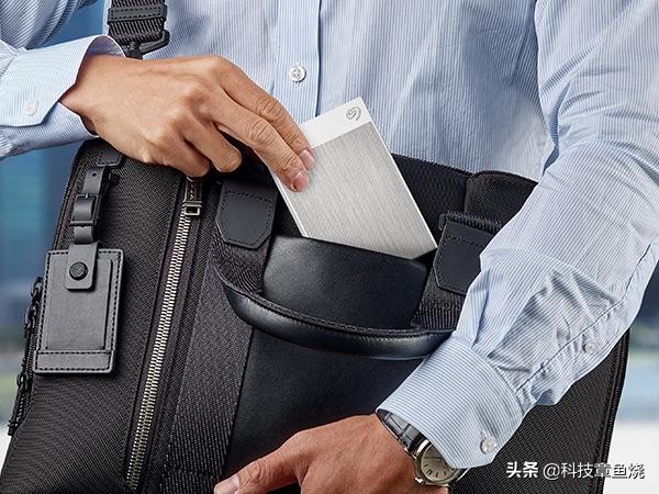 移动硬盘加密保险箱,可加密访问的硬盘柜