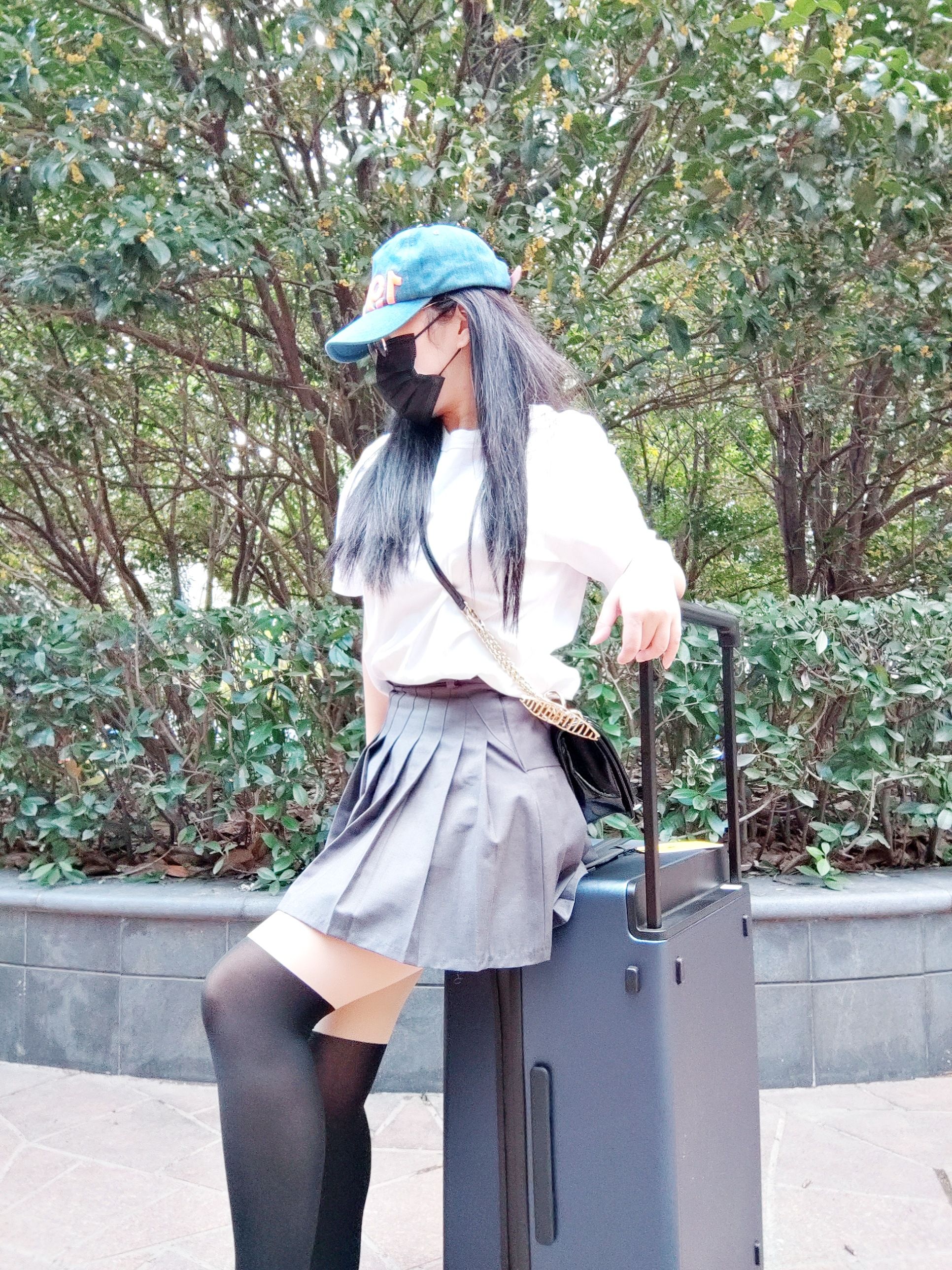 地平线8号和90分旅行箱哪个好看,地平线八号旅行箱旗舰版