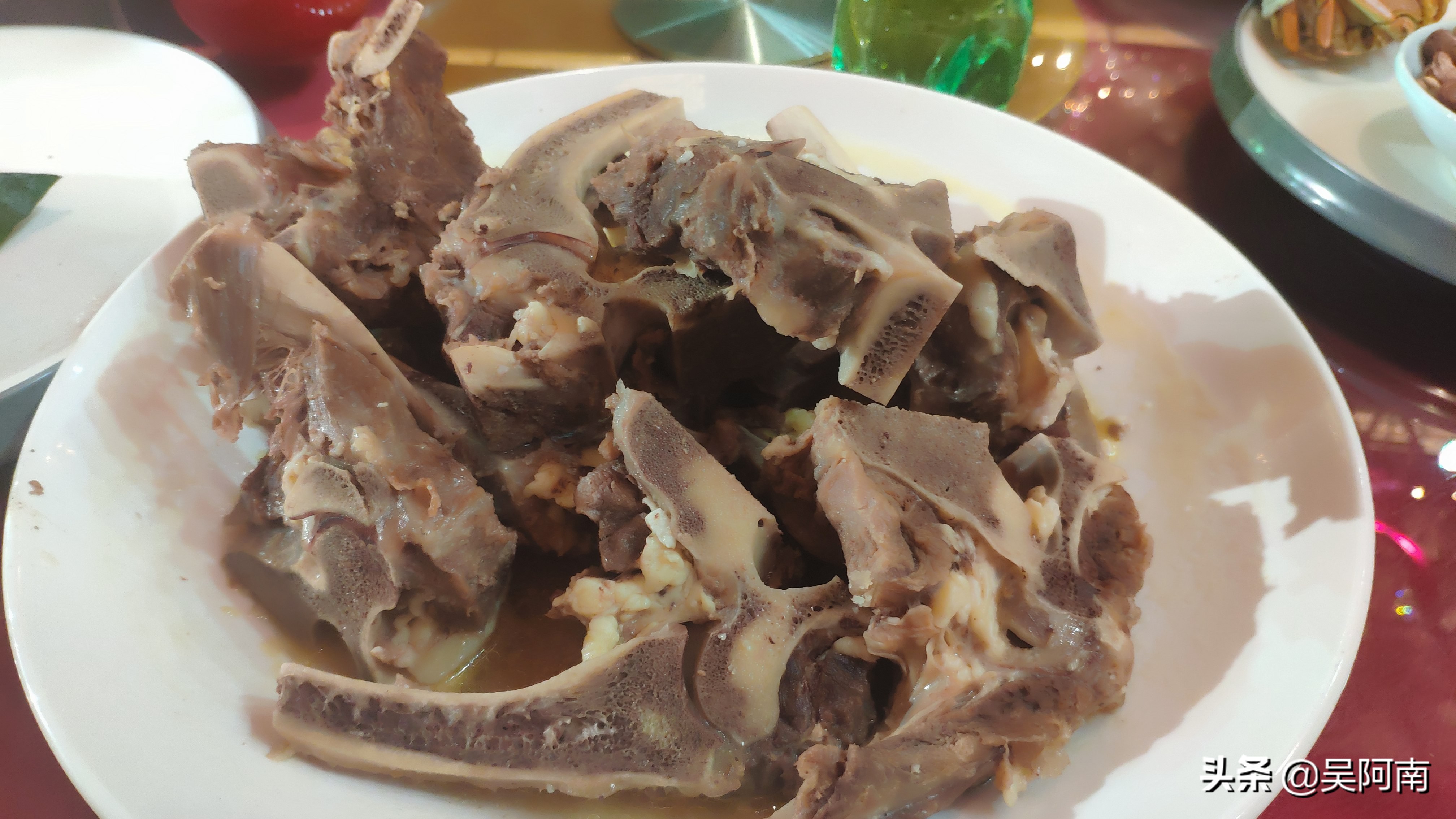 五星级酒店宴席多少钱一桌,五星级酒店宴席价格表