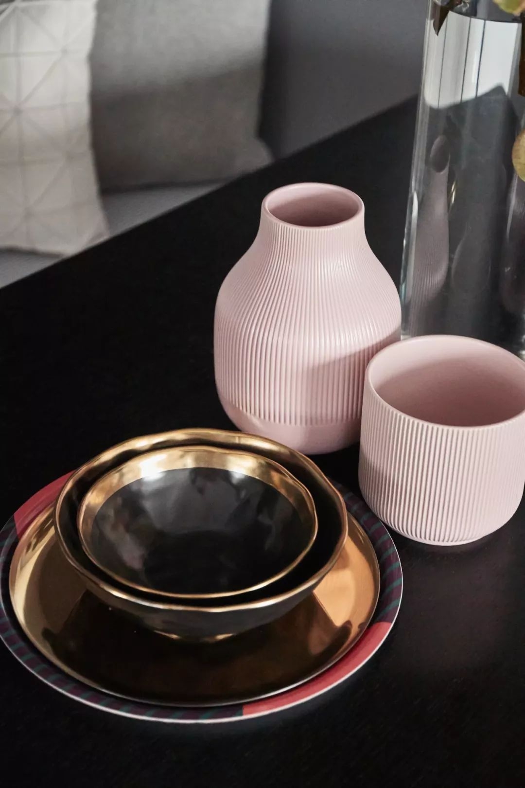 灰调极简风格的公寓,单身公寓高级灰墙面轻奢风格装修