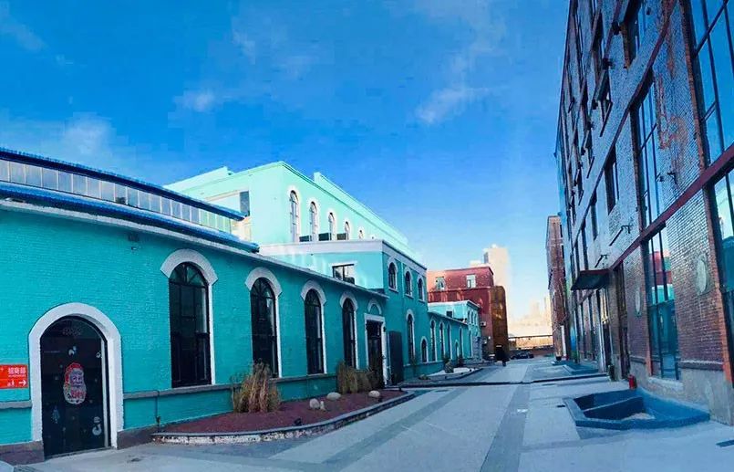 如何选一个靠谱的化妆培训机构,一篇文章带你认识在线课堂