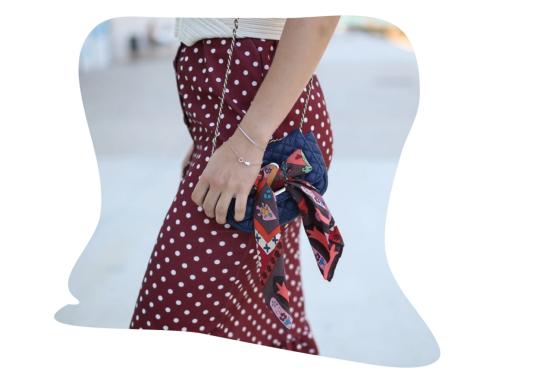 衣服外搭中长款怎么打结好看,流行服饰的搭配技巧有哪些