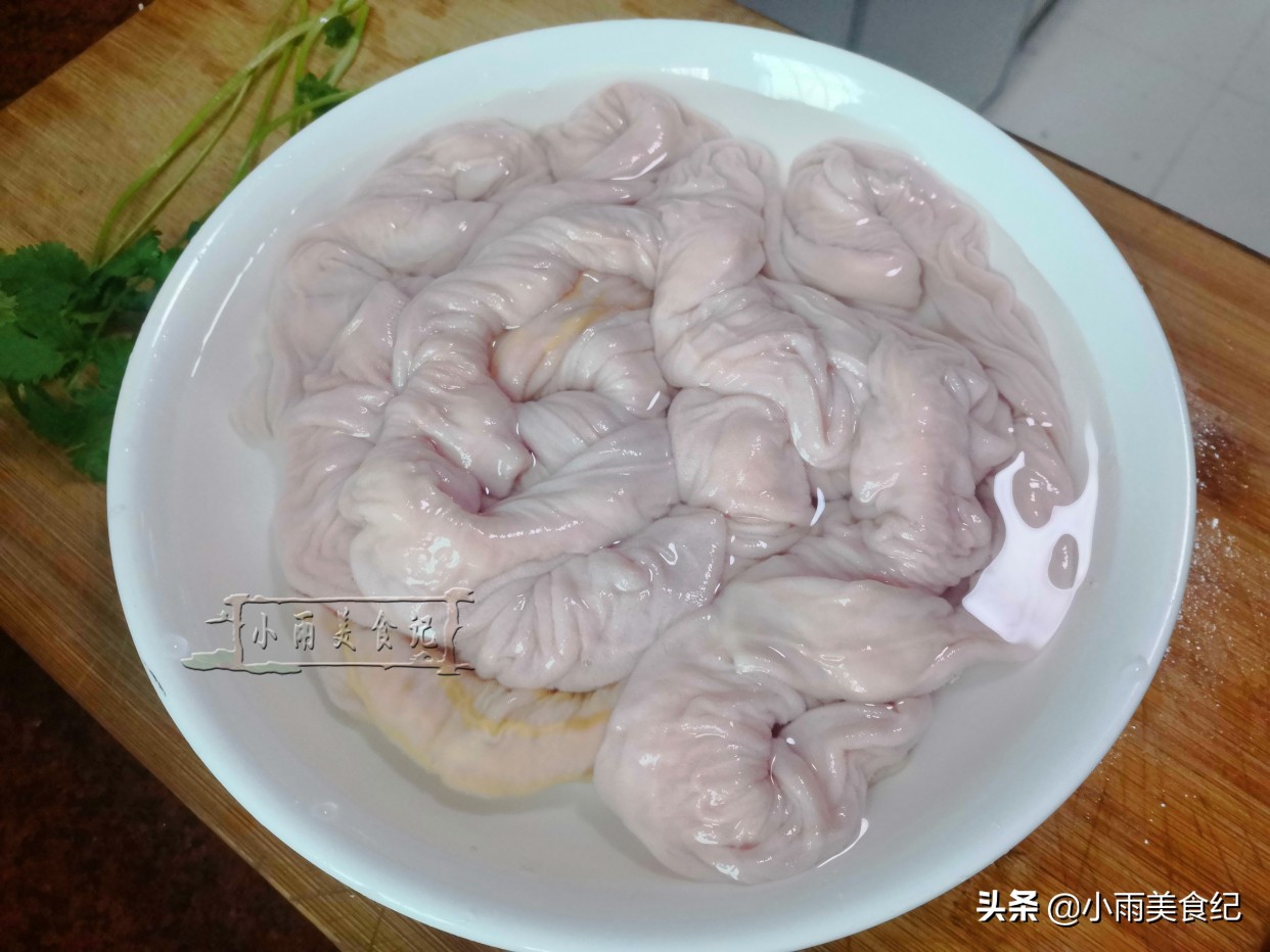 小肠怎么洗才没有怪味,小肠怎么洗才干净简单