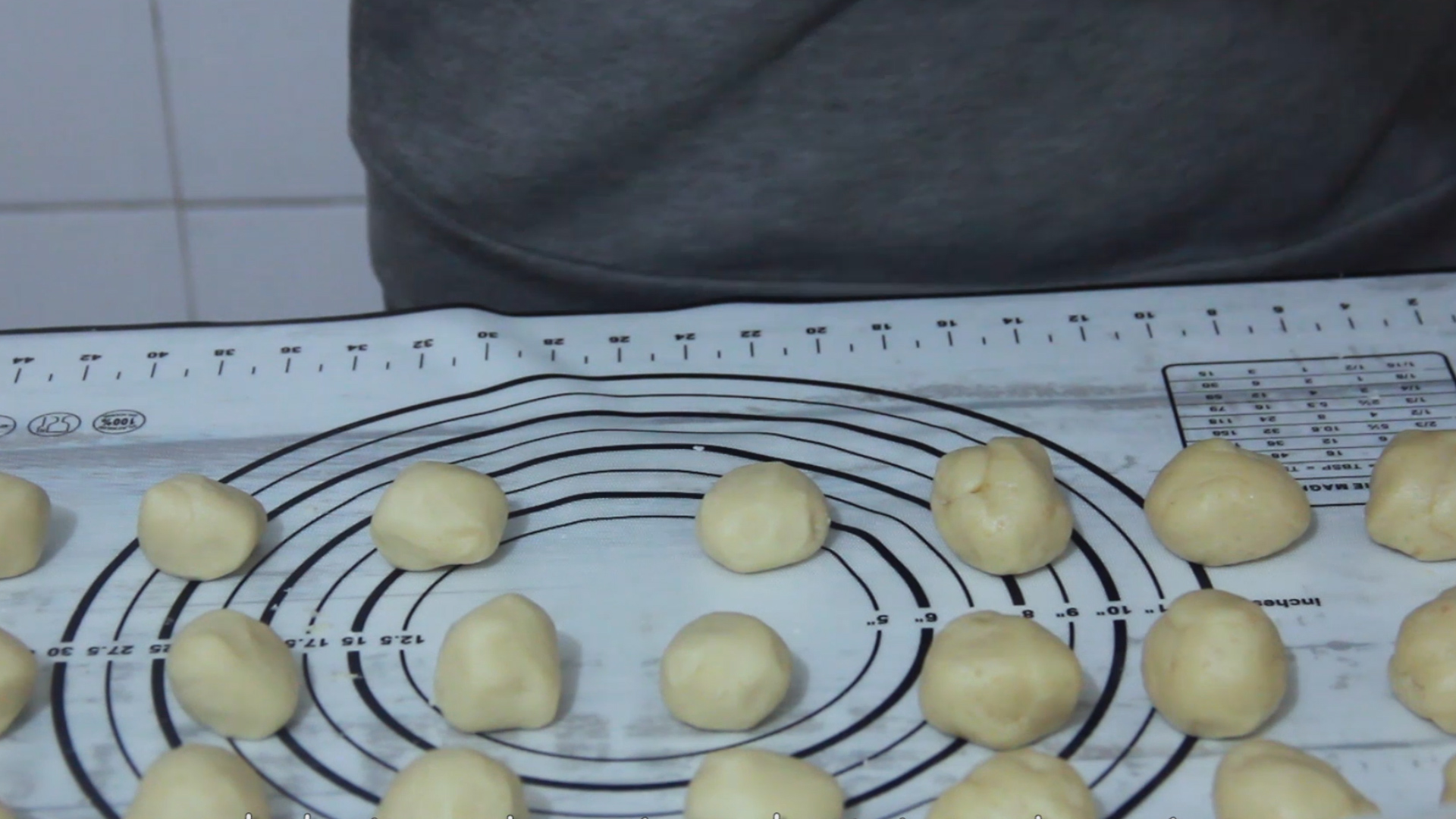 买绿豆饼怎么做好吃又简单,正宗绿豆饼做法及配方