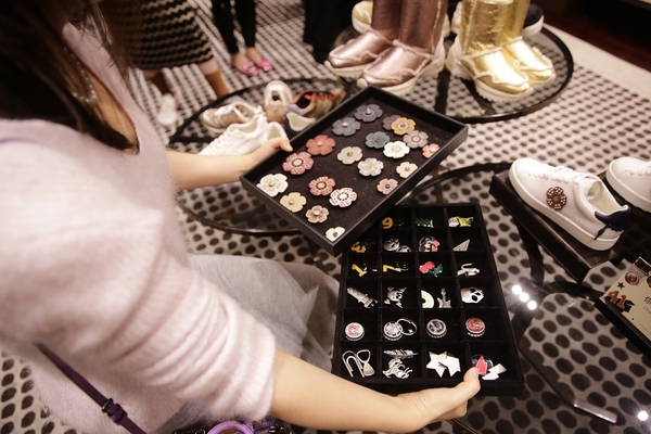 coach鐜颁唬杩愯惀妯″紡,浠庣粡钀ヨ搴︾湅绮剧泭绠＄悊