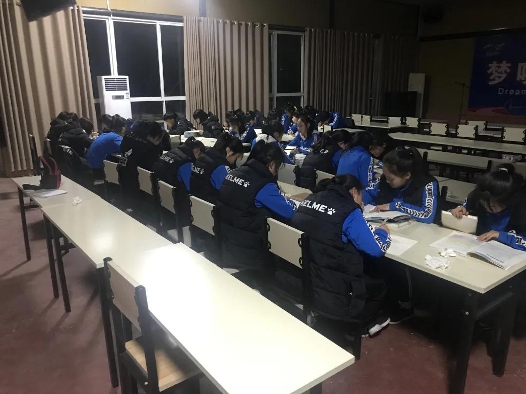 靖远四中女足队,白银市靖远师范女足