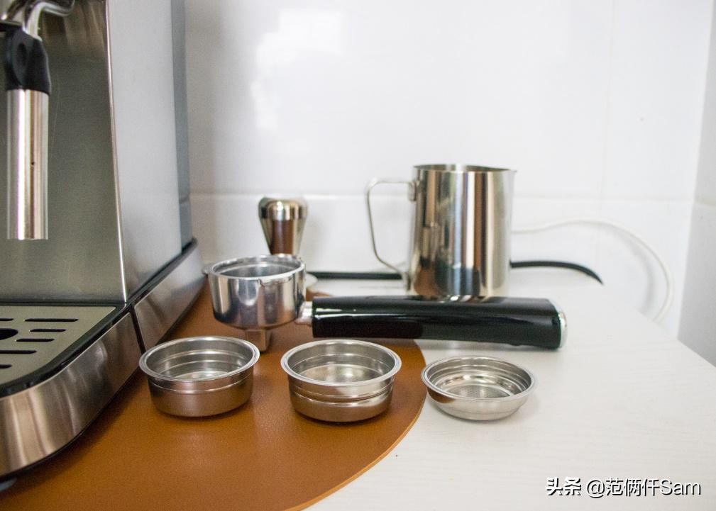 十五秒学会三段咖啡拉花,半自动意式咖啡机使用技巧