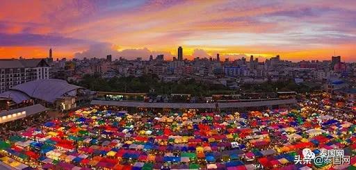 火车夜市，不说再见，只为后会有期……