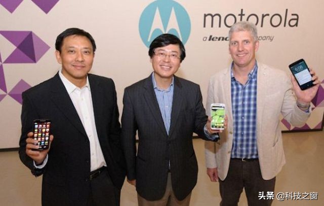 联想折叠机杨元庆,杨元庆联想手机有信心打翻身战