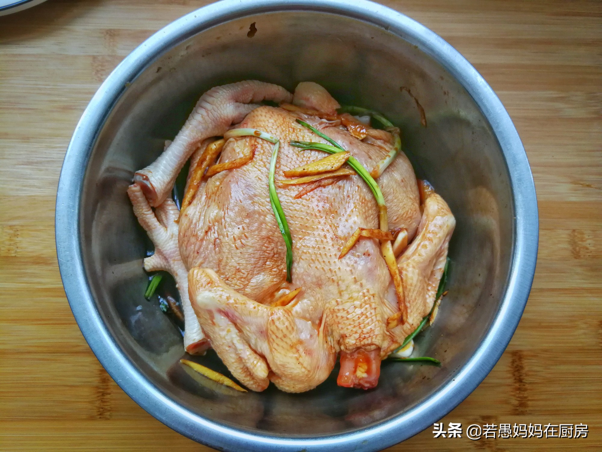 脆皮烤鸡做法烤箱家庭版,教你在家自制烤箱烤鸡