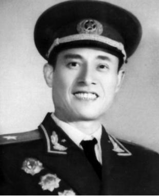 叶挺烈火中永生原型,烈火中的永生叶挺