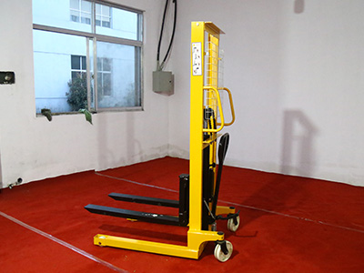 电动液压叉车价格表,手动电动液压叉车怎么加油视频