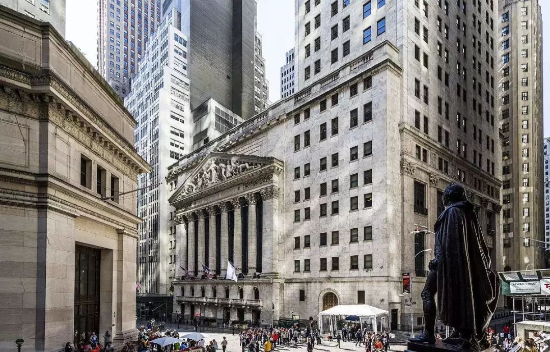 历史上的今天——1626年5月24日，荷兰人从印第安人那买下曼哈顿