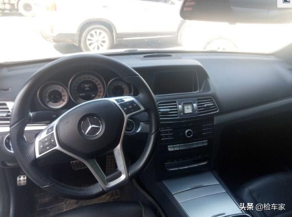 32万二手奔驰e300,30万买辆二手17年奔驰e200l