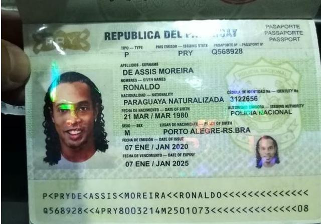 令人唏嘘39岁的小罗复出踢球,网红小罗为什么被关进监狱