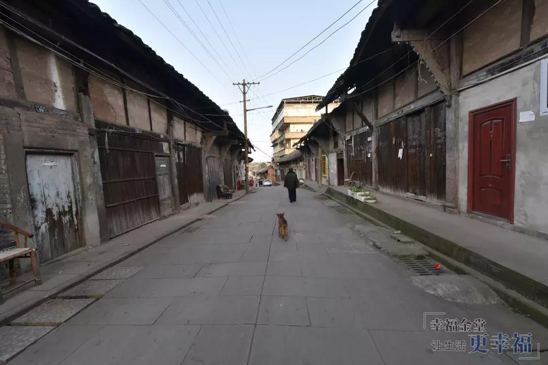这条老街不仅市井味十足还很文艺,淮州新城古镇